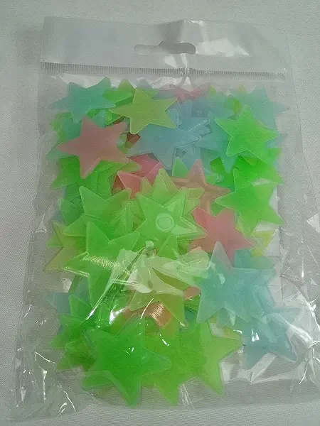 سعر ومواصفات 100pcs البلاستيكية المضيئة 3D نجوم يتوهج في الظلام ملصقات الحائط للديكور غرف نوم الأطفال غرفة المعيشة متعددة الألوان، من أخرى (B09B9MV4W6) على Amazon EG