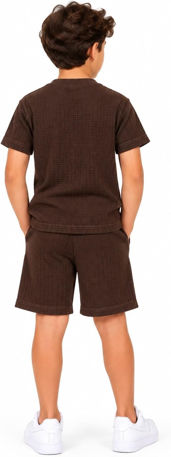 سعر ومواصفات BOY's two-piece set: short-sleeved T-shirt and shorts,Brown,10 Years (B0HLL835BR) على Amazon EG
