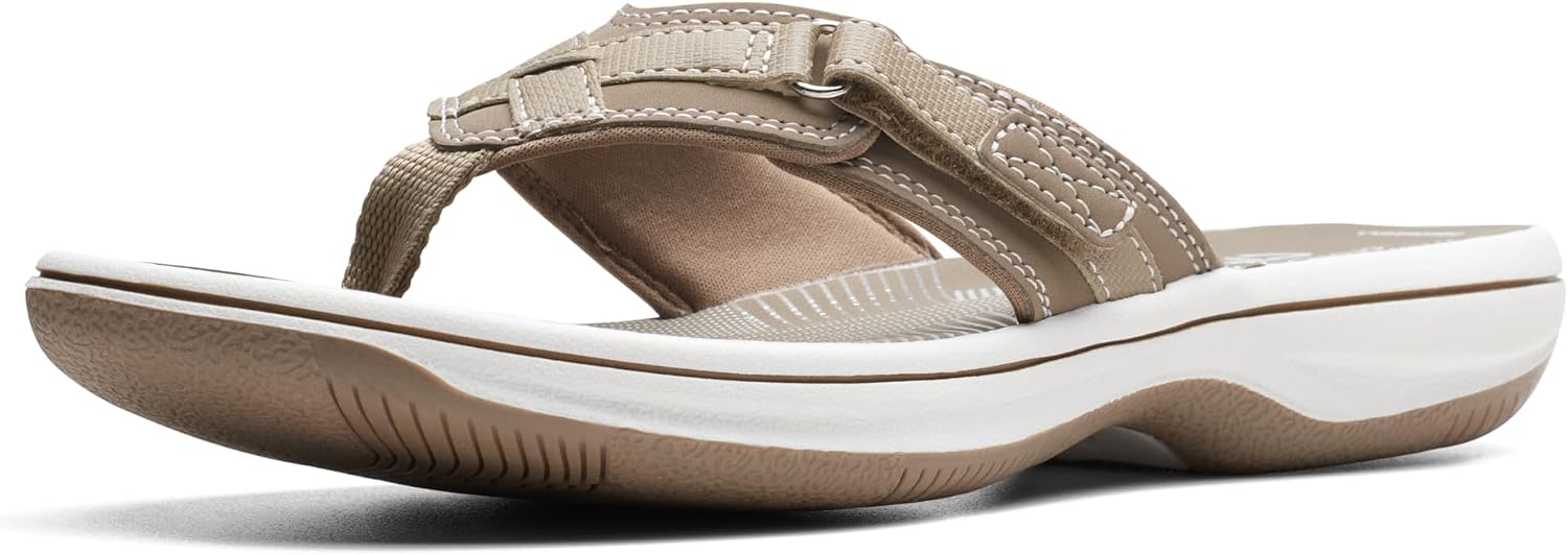 سعر ومواصفات كلاركس Clarks Women's Breeze Sea Flip-Flop (B01FH9ETEG) على Amazon EG