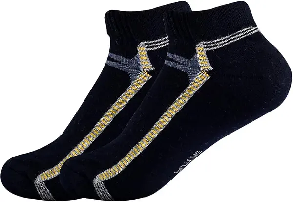 سعر ومواصفات Future A Pack of Men socks from Future, 3 Silicone strips at the heel, black,36-40 (B0CKFHT9JF) على Amazon EG