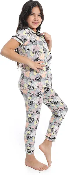 سعر ومواصفات Girls girlspejama set with buttons and patterned design girlspejama set with buttons and patterned design (B0DVPWGPFD) على Amazon EG