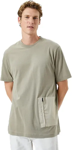 سعر ومواصفات KOTON mens Crew Neck Zipper Pocket Short Sleeve Tshirt (B0CMF3Z53C) على Amazon EG
