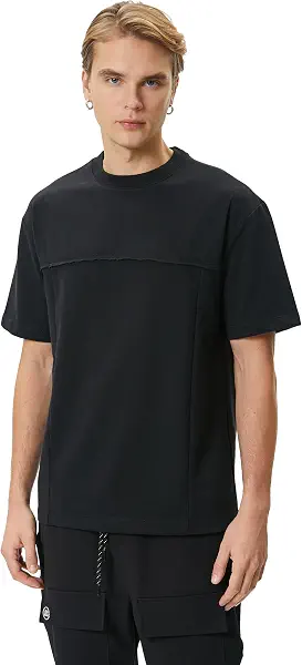 سعر ومواصفات KOTON mens Seam Detail Crew Neck Short Sleeve Oversized Tshirt (B0CR1N6P16) على Amazon EG