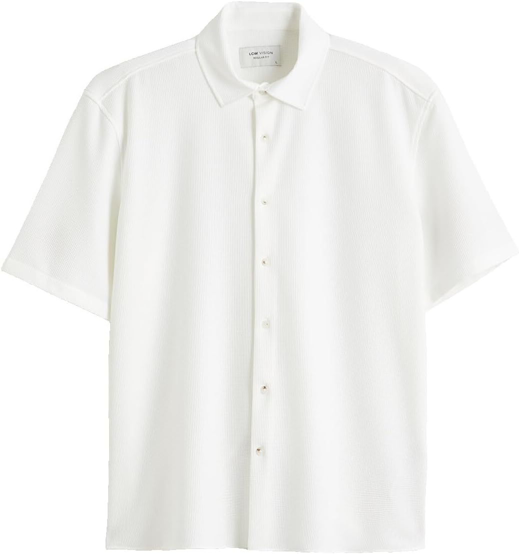 سعر ومواصفات LC WAIKIKI Regular Fit Men'S Basic Shirt Xl White S69928Z8-R9J-XL-8685001251693 (B0HKTFVKTD) على Amazon EG