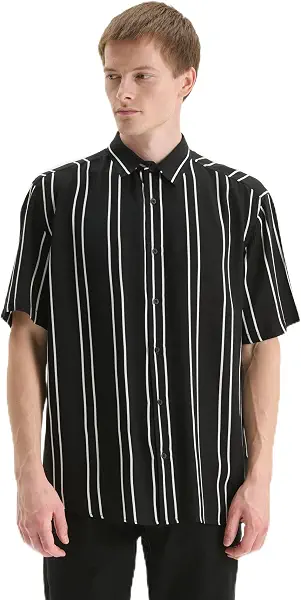 سعر ومواصفات LC واكيكي LC WAIKIKI Man Regular Fit Short Sleeve Striped Men's Shirt (B0GY9DFBB8) على Amazon EG