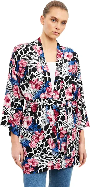 سعر ومواصفات LC واكيكي LC WAIKIKI Woman Shawl Collar Floral Oversize Women's Kimono (B0GYZSMZKR) على Amazon EG