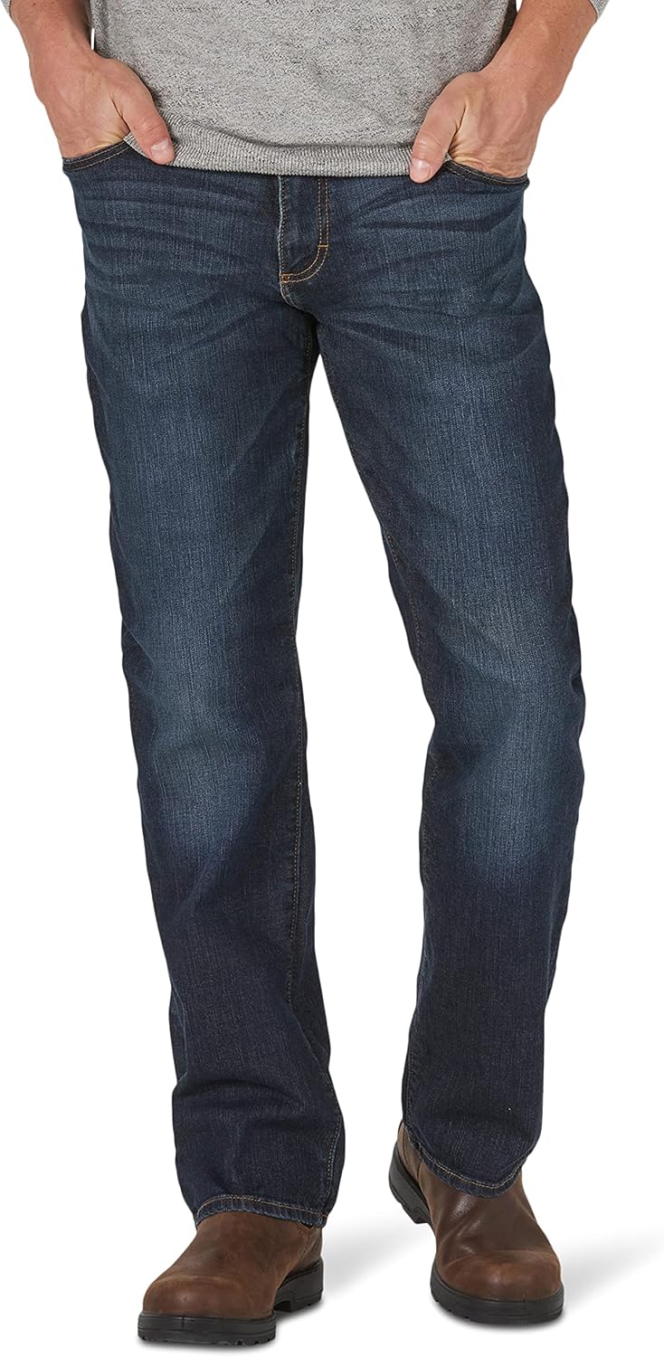 سعر ومواصفات Lee Men's Modern Series Extreme Motion Regular Fit Bootcut Jean, Cruz, 40W x 32L (B07GZYJBX6) على Amazon EG