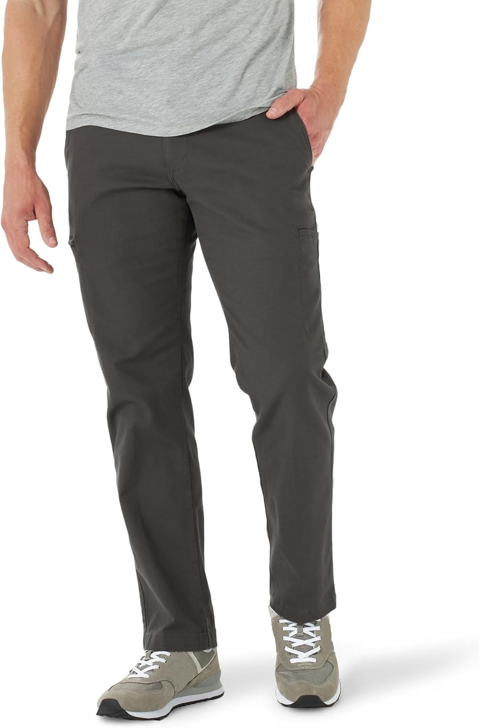 سعر ومواصفات Lee Men's Performance Series Extreme Comfort Cargo Pant Casual, Shadow, 40W x 34L (B079JGB3HV) على Amazon EG