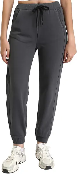 سعر ومواصفات RAVIN Womens Regular Fit Slip On Pants with Hem - Dark Grey - R207883 Pants (pack of 1) (B0CK6T6NSQ) على Amazon EG