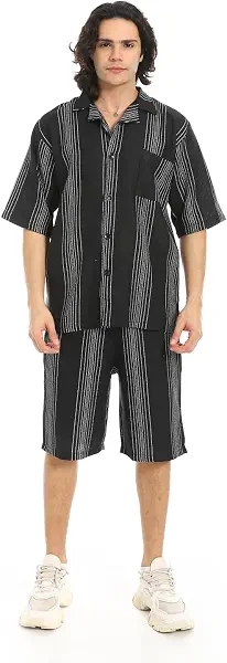 سعر ومواصفات Red Circle طقم قميص وشورت بنمط مخطط وأزرار لل للرجال من ريد سيركل (B0DZVG99MZ) على Amazon EG