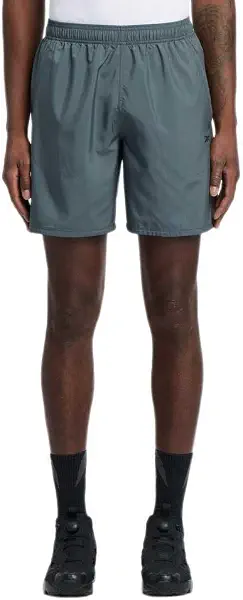 سعر ومواصفات Reebok شورت تدريب اي دي ترين يوتيليتي للرجال من ريبوك (B0D5J3G77Y) على Amazon EG