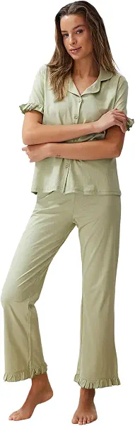 سعر ومواصفات Trendyol Woman 100% Cotton Ruffle Detailed Knitted Pajama Set THMSS24PT00223 Pajama Set (pack of 1) (B0DWMTC56G) على Amazon EG