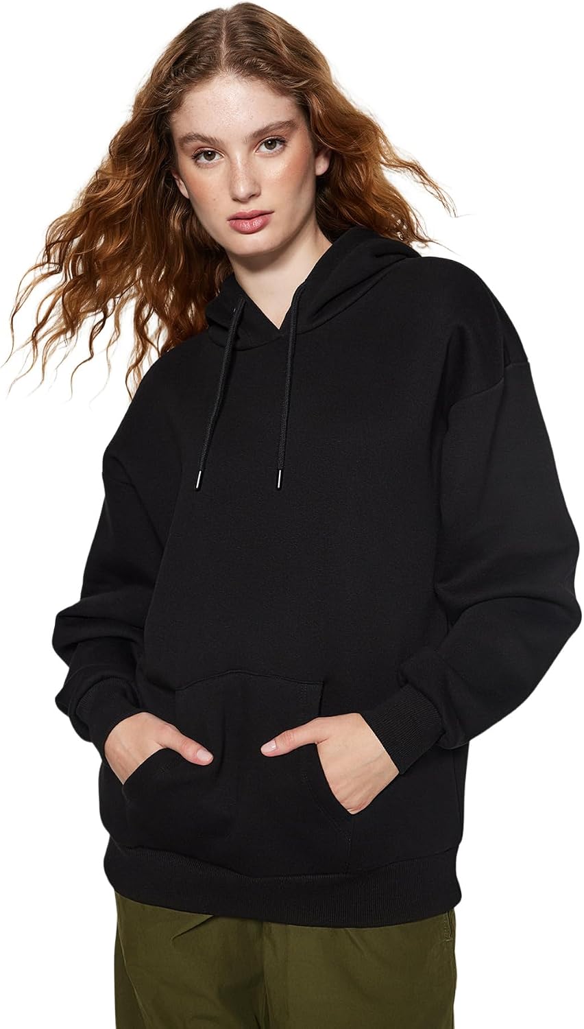 سعر ومواصفات Trendyol Woman Thick Fleece Inside Oversized/Wide Fit with a Hooded Basic Knitted Sweatshirt TWOAW24SW00103. Sweatshirt (pack of 1) (B0CHZ1HTTN) على Amazon EG