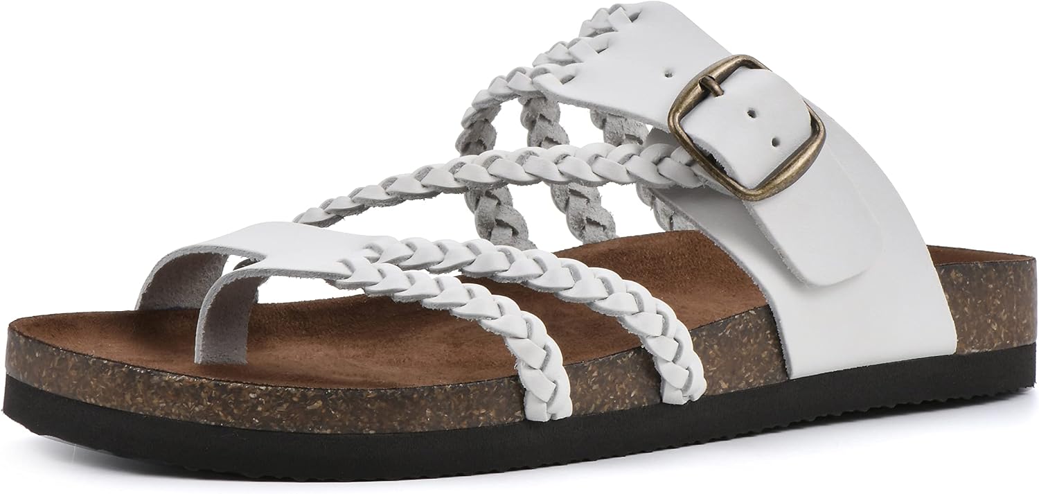 سعر ومواصفات WHITE MOUNTAIN Women's Hayleigh Flat Sandal, US, White Leather, 39 EU (B084GV61LC) على Amazon EG