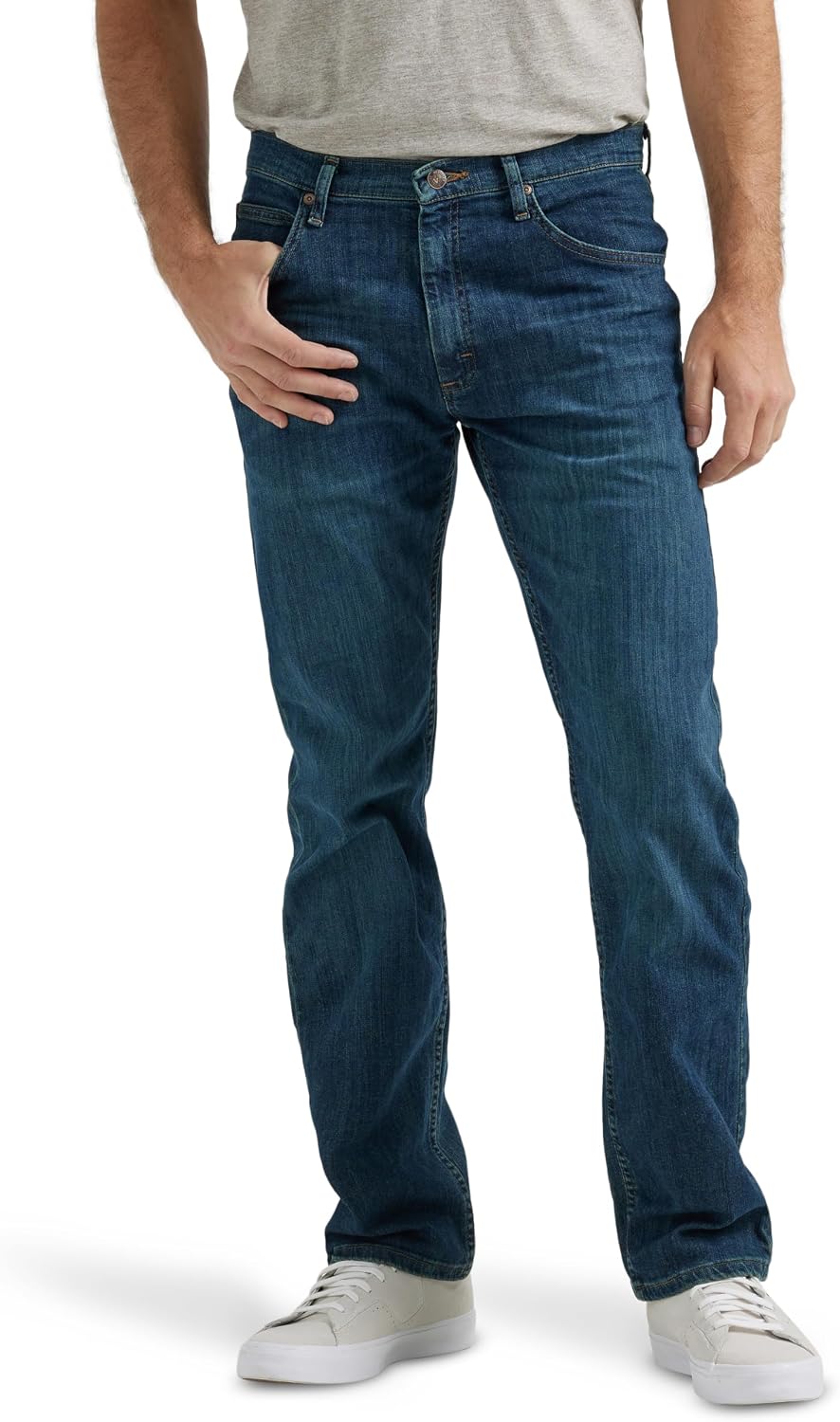 سعر ومواصفات Wrangler Authentics Men's Authentics Classic Regular-fit Jean, Twilight Flex, 42W x 32L (B074KL4VTV) على Amazon EG