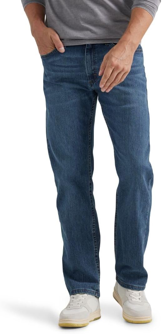 سعر ومواصفات Wrangler Mens Jeans Regular Fit Comfort Flex Waist Jean (B07C83SPB5) على Amazon EG
