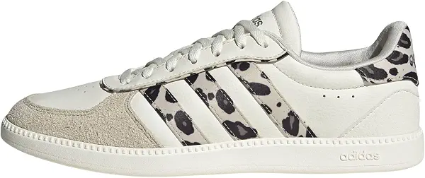 سعر ومواصفات اديداس adidas BREAKNET Sleek Shoes (B0FW921W7H) على Amazon EG
