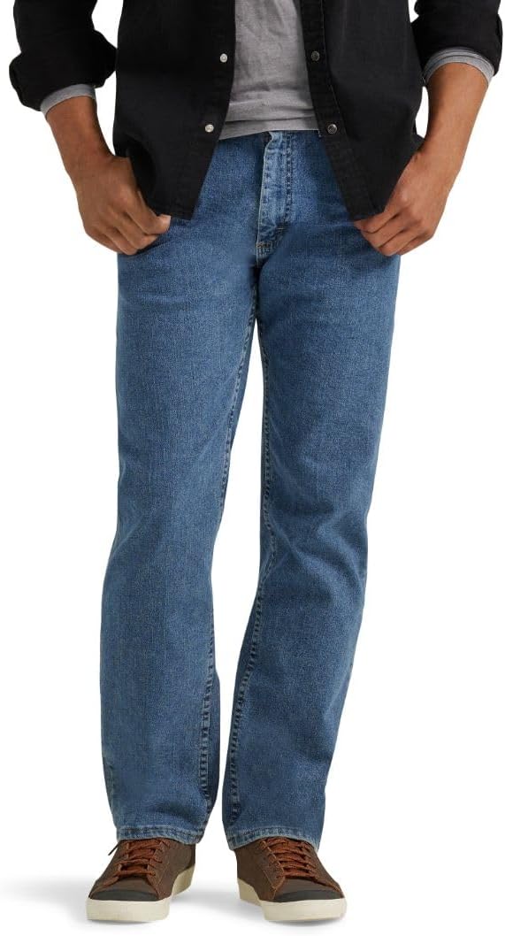 سعر ومواصفات Wrangler بنطلون جينز Wrangler Authentics للرجال، غسول حجري خفيف، 36W x 32L (B074KL48W9) على Amazon EG