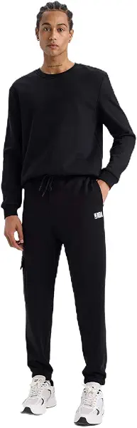 سعر ومواصفات بنطلون رياضي D8677AX للرجال من ديفاكتو (B07XMK1P6H) على Amazon EG