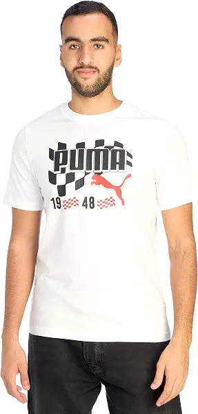 سعر ومواصفات بوما PUMA Mens GRAPHICS Moto Flag Tee White Classic (B0DV4L2YCP) على Amazon EG