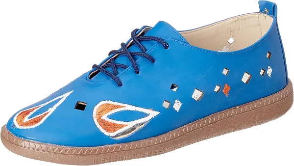 سعر ومواصفات بي اند دبليو B&W womens B&W-W001-Blue-38 Sneaker (B0DVCBPN6R) على Amazon EG