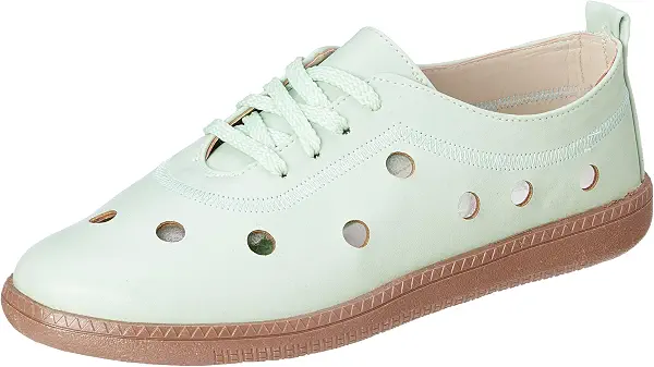 سعر ومواصفات بي اند دبليو B&W womens B&W-W001-Green-38 Sneaker (B0DVCBVMKL) على Amazon EG