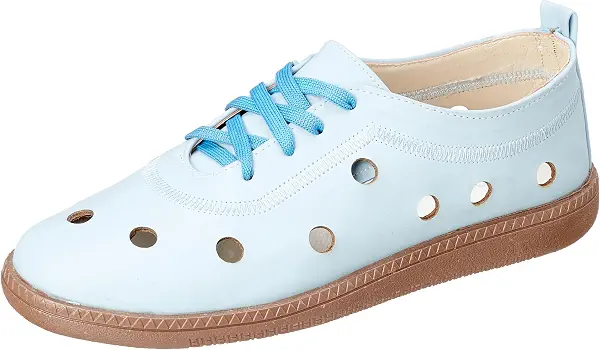 سعر ومواصفات بي اند دبليو B&W womens B&W-W001-Light Blue-38 Sneaker (B0DVCBGJ58) على Amazon EG