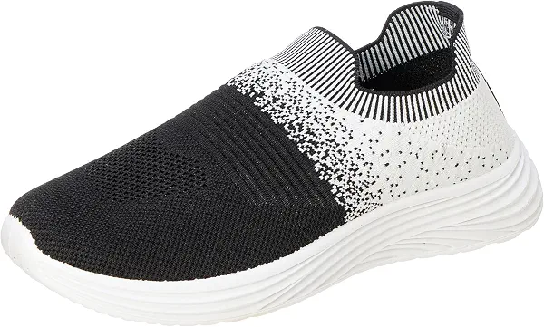 سعر ومواصفات بي اند دبليو B&W womens B&W-W048-Black&white/Black&white Ballet Flat (B0FM8HCYRS) على Amazon EG