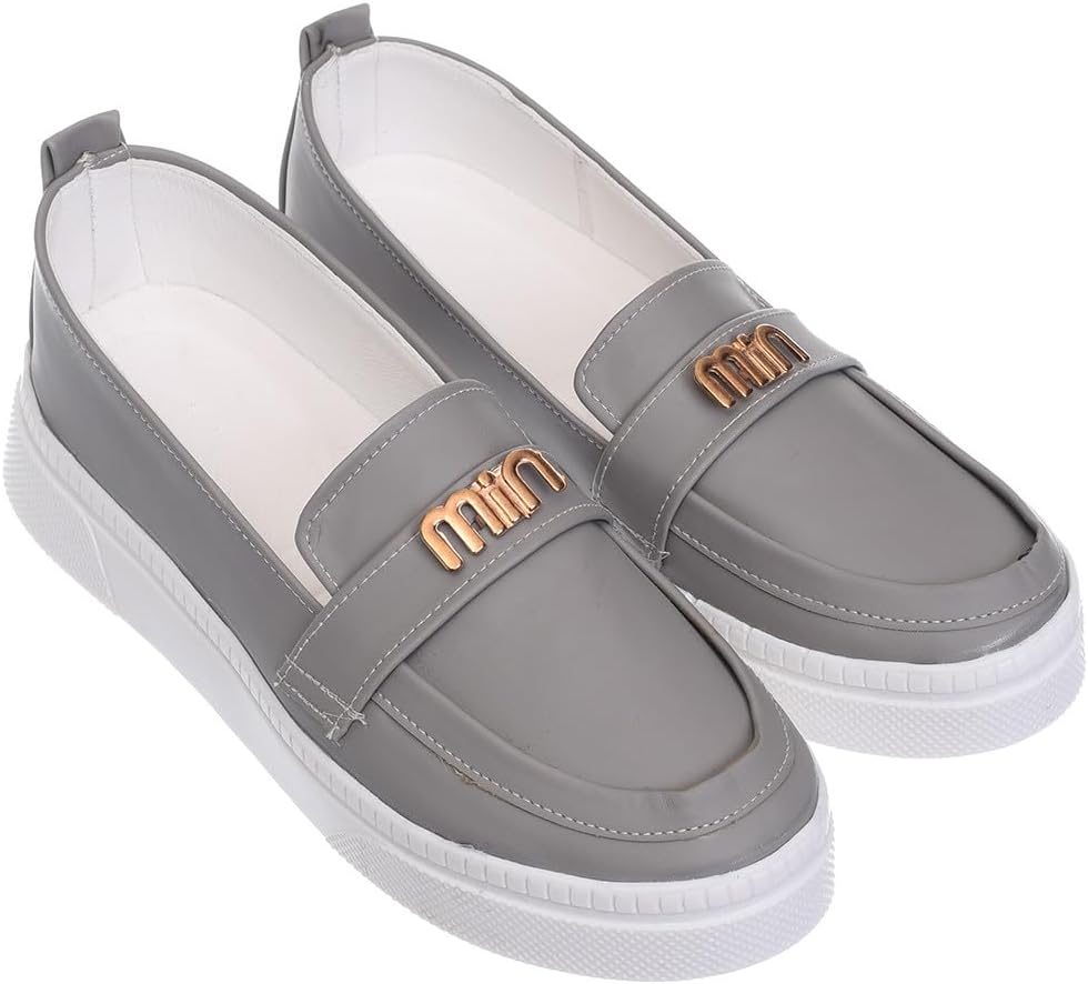 سعر ومواصفات بي اند دبليو حذاء رياضي للنساء B&W-W077-Grey (B0FXXQTCX6) على Amazon EG