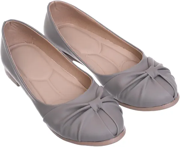 سعر ومواصفات بي اند دبليو حذاء رياضي للنساء B&W-W096-Grey (B0FXXSV76R) على Amazon EG
