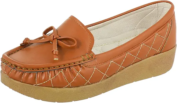 سعر ومواصفات حذاء لوفرز للنساء من البراعم (B0BMKPHH7F) على Amazon EG
