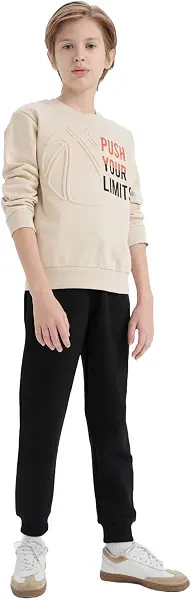 سعر ومواصفات ديفاكتو طقم محبوك بقصة عادية للاولاد D4745A8 (B0DM4SMQS1) على Amazon EG
