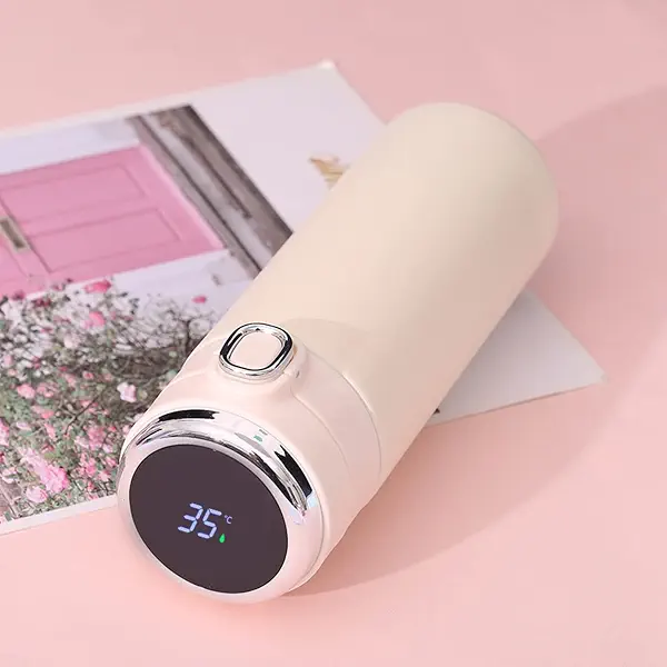 سعر ومواصفات زجاجة مياه سمارت ثيرموس مع شاشة LED لعرض درجة الحرارة، زجاجة معزولة بتفريغ الهواء بجدار مزدوج (بيج) (B09XT7NZQJ) على Amazon EG