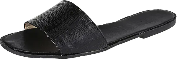 سعر ومواصفات سواي صندل سهل الارتداء للنساء من سواي - 0733 (B0CBR67RB2) على Amazon EG