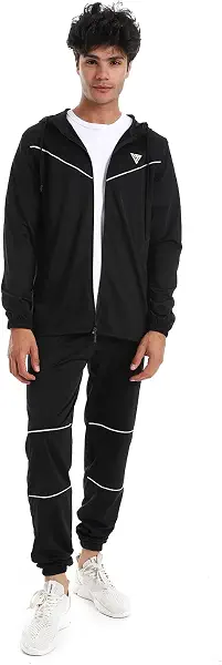 سعر ومواصفات سيزر CAESAR Mens Hoodie With Pants Training Suit Hoodie With Pants Training Suit (pack of 1) (B0C8TFVC9J) على Amazon EG