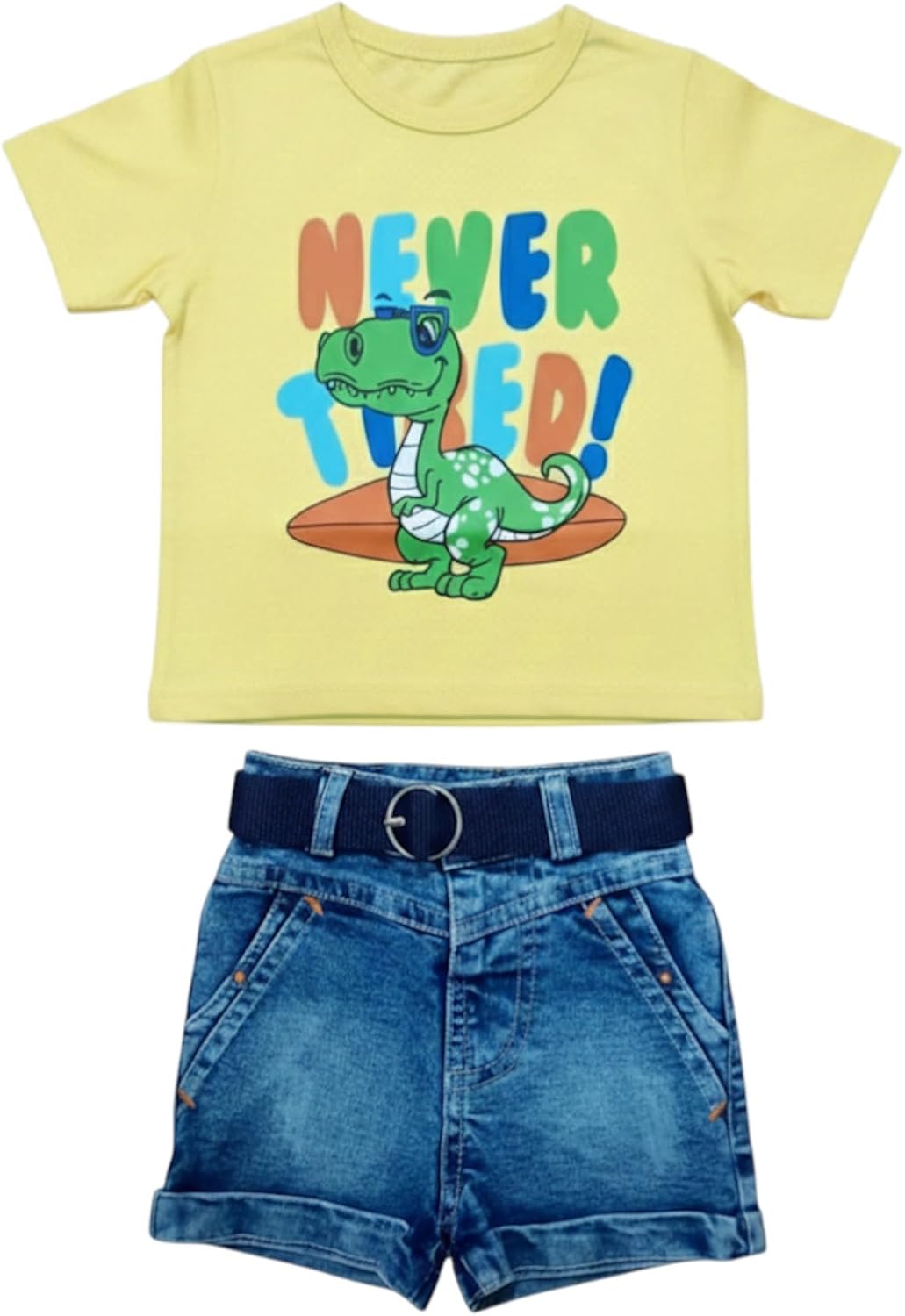 سعر ومواصفات طقم تيشرت بأكمام قصيرة مطبوع بتصميم كلمة «Never» وشورت وحزام للأولاد من سيكا، 1 طقم (B0GPN56VV2) على Amazon EG