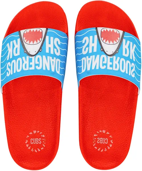 سعر ومواصفات شبشب بتصميم عبارة "Dangerous Shark" للأولاد من كابز (B09Y69Q8DS) على Amazon EG