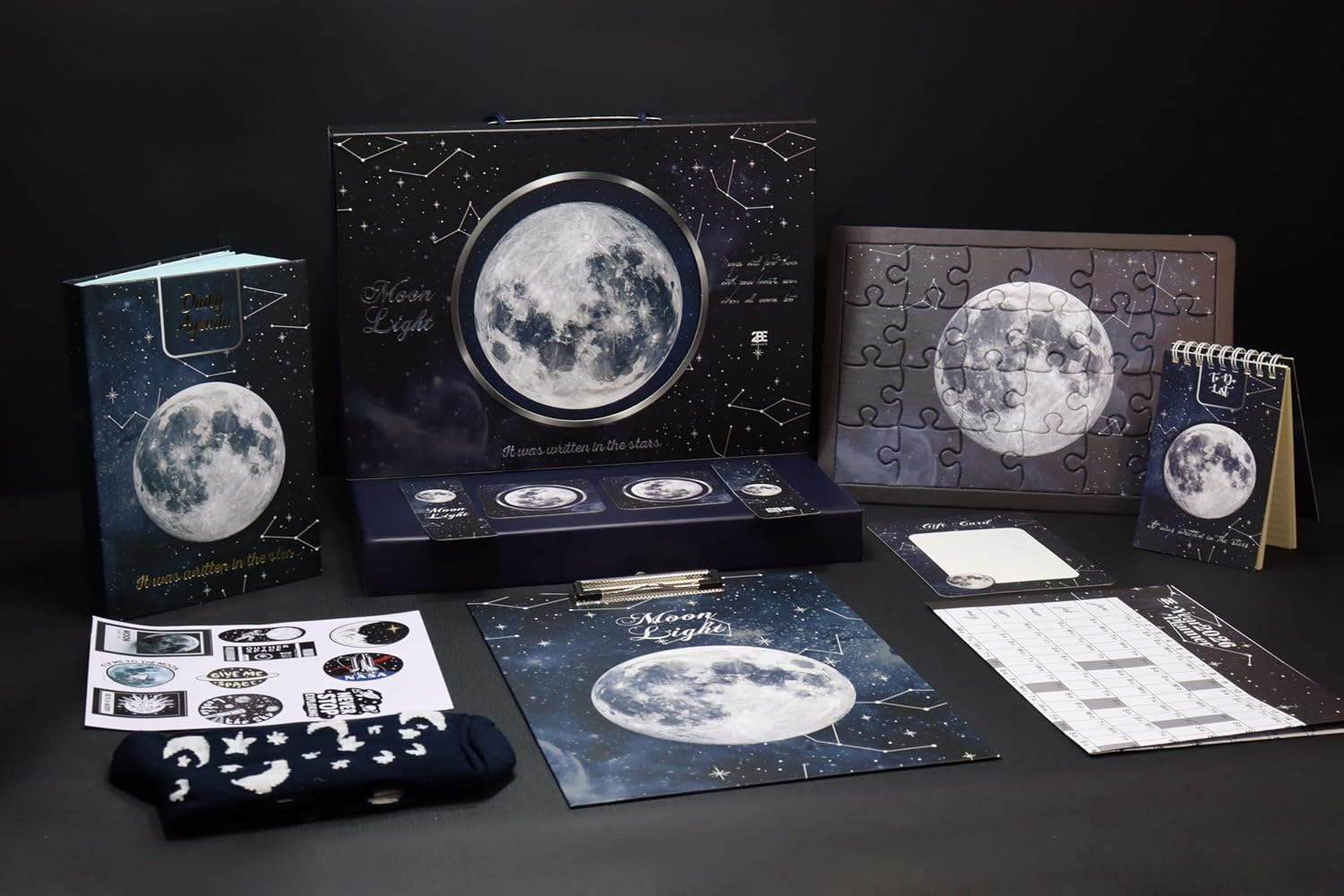 سعر ومواصفات Gift Box Moon Design (B0G2LY38FM) على Amazon EG