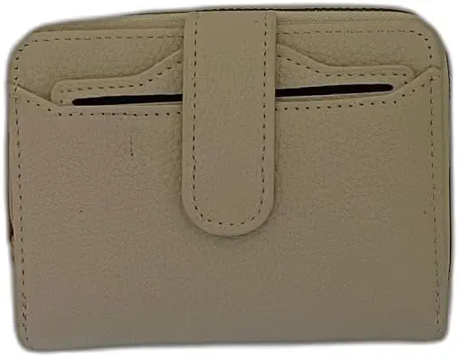 سعر ومواصفات فور ايفر ينج محفظة من فوريفري يونج-75-ابيض (B0GMDHLX7V) على Amazon EG