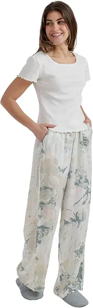 سعر ومواصفات كارينا CARINA Womens Square Neck Pyjama Set Pajama Set (pack of 1) (B0GNMNBBS9) على Amazon EG