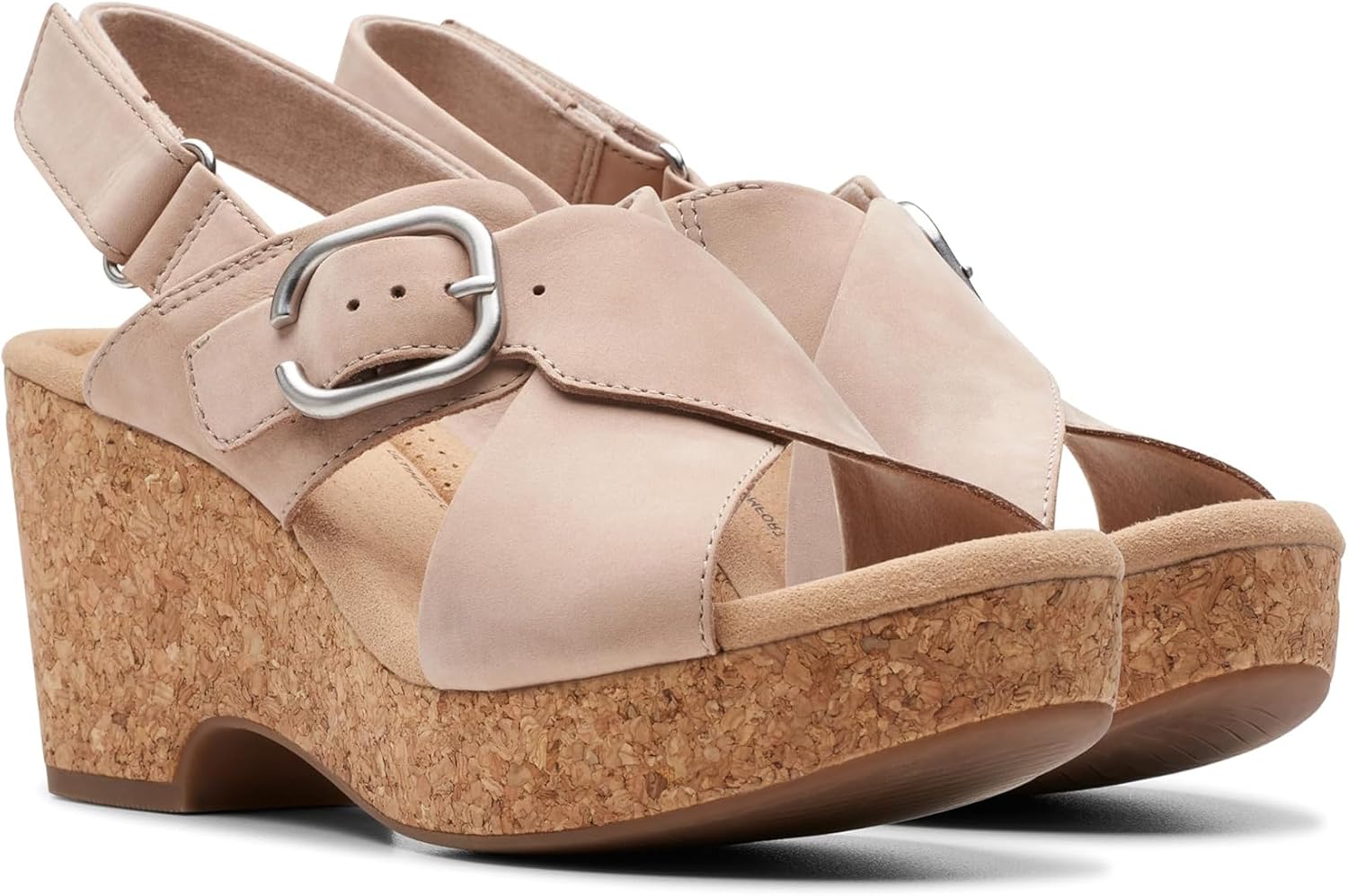 سعر ومواصفات كلاركس Clarks Women's Giselle Dove (B0C62HQM31) على Amazon EG