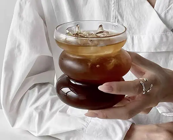 سعر ومواصفات كوب زجاج كبير مقاوم للحرارة العالية للاستخدام المنزلي، مناسب لشرب الماء والمشروبات الساخنة والباردة (شكل 5)، متعدد الألوان (B0CSPHK6TT) على Amazon EG