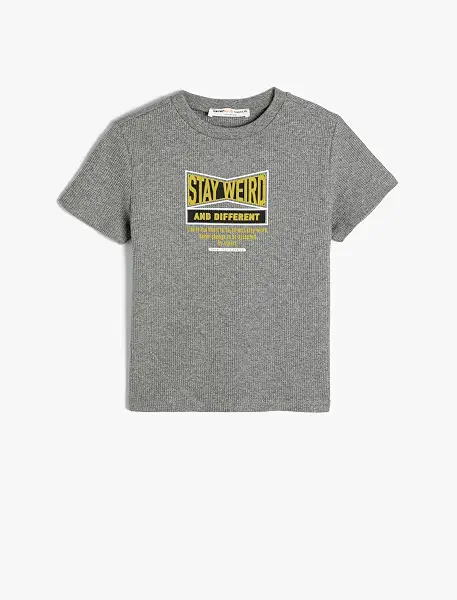 سعر ومواصفات كوتون KOTON Boys Slogan Printed Tshirt (B0CVM71TQM) على Amazon EG