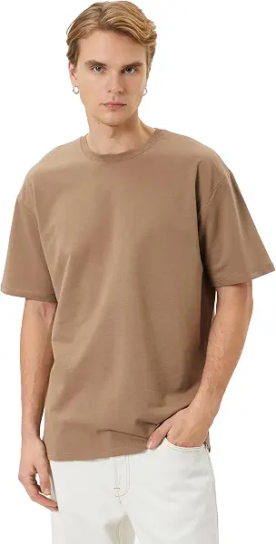 سعر ومواصفات كوتون KOTON Mens Loose Fit Crew Neck Short Sleeve Basic Tshirt (pack of 1) (B0CK7DK2YC) على Amazon EG