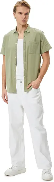 سعر ومواصفات كوتون KOTON mens Slim Fit Short Sleeve Classic Neck Buttoned Pocket Detail Shirt (B0D3B4GF8J) على Amazon EG