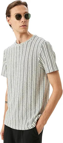 سعر ومواصفات كوتون KOTON Mens Striped T-Shirt Modern (pack of 1) (B0DS9BDMTX) على Amazon EG