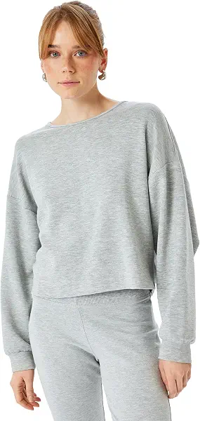سعر ومواصفات كوتون KOTON Womens Back Cut Out Detail Blouse Modern (pack of 1) (B0DTFHCQTD) على Amazon EG