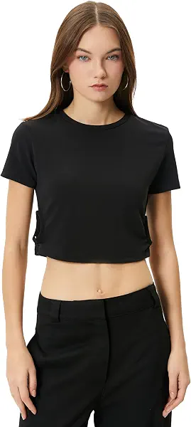 سعر ومواصفات كوتون KOTON womens Crop Cut Out Detail Short Sleeve Crew Neck Tshirt (B0CSSM5J8Z) على Amazon EG