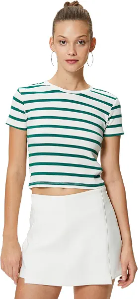 سعر ومواصفات كوتون KOTON womens Crop Short Sleeve Crew Neck Viscose Fabric Blend Tshirt (B0CHKPJNMD) على Amazon EG