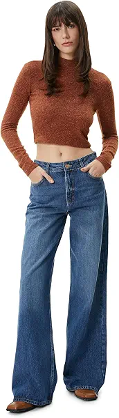سعر ومواصفات كوتون KOTON womens High Neck Long Sleeve Crop Tshirt (B0CSX2K6RQ) على Amazon EG